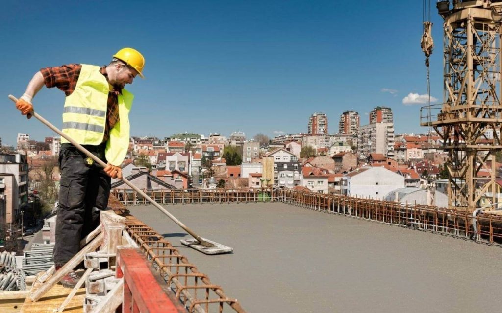 Reef Concrete Contractor Richardson's Worker in Action at a Concrete Project